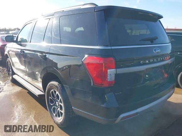 ✅ 2024 Ford Expedition XLT • VIN: 1FMJU1J89REA24960 • Lot: 43783058. Listed on IAAI with 77,143 mi. Free auction sales archive from the USA and detailed vehicle history report at DreamBid. Image 3.