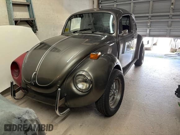 ✅ 1971 Volkswagen Beetle • VIN: 1112225516 • Lot: 64374845. Listed on Copart with 84,201 mi. Free auction sales archive from the USA and detailed vehicle history report at DreamBid. Image 2.