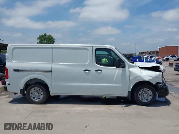 ✅ 2018 Nissan NV Cargo S • VIN: 1N6BF0KY1JN801581 • Лот: 42431982. Опубликован ранее на IAAI с пробегом 247 540 миль. Бесплатный доступ к архиву аукционных продаж из США и подробный отчёт об истории автомобиля на DreamBid. Изображение 14.