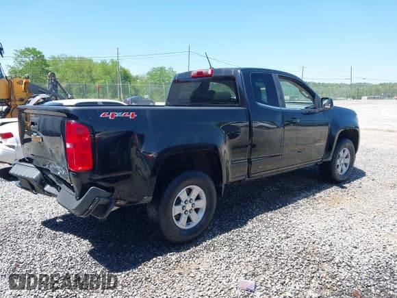 ✅ 2017 Chevrolet Colorado 4WD Work Truck • VIN: 1GCHTBEA4H1303800 • Лот: 42119058. Опубликован ранее на IAAI с пробегом 57 264 миль. Бесплатный доступ к архиву аукционных продаж из США и подробный отчёт об истории автомобиля на DreamBid. Изображение 4.