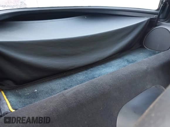 2004 Chevrolet Corvette z VIN 1G1YY22G645116595, wystawiony jako IAAI lot #43355995 z przebiegiem 72 452 mil mil oraz . Historia ofert i sprzedaży dostępna na DreamBid. Obrazek 8.