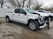 ✅ 2025 Chevrolet Silverado 1500 • VIN: 1GCRKBEK0SZ100962 • Lot: 50736905. Wystawiony na Copart z przebiegiem 1 426 mil. Bezpłatny archiwum sprzedaży aukcyjnych z USA i szczegółowy raport historii pojazdu na DreamBid. Zdjęcie 4.