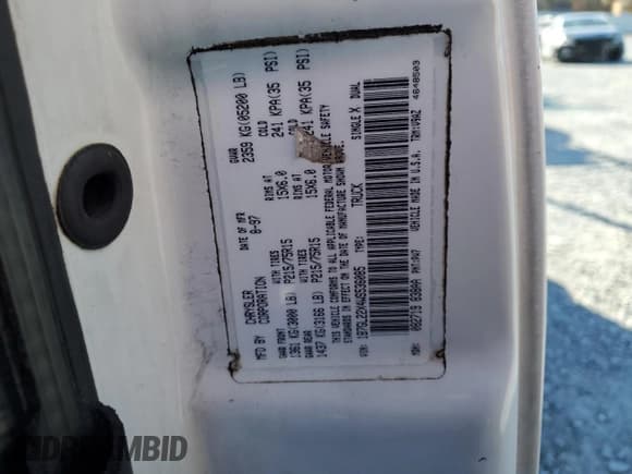 ✅ 1998 Dodge Dakota SLT • VIN: 1B7GL22X4WS536085 • Lot: 83384634. Wystawiony na Copart z przebiegiem Nie podano. Bezpłatny archiwum sprzedaży aukcyjnych z USA i szczegółowy raport historii pojazdu na DreamBid. Zdjęcie 13.