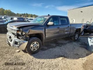 ✅ 2015 Chevrolet Silverado 2500HD LT • VIN: 1GC1KVEG7FF534443 • Лот: 89850915. Опубликован ранее на Copart с пробегом 267 610 миль. Бесплатный доступ к архиву аукционных продаж из США и подробный отчёт об истории автомобиля на DreamBid. Изображение 1.