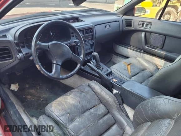 ✅ 1988 Mazda RX-7 • VIN: JM1FC351XJ0102301 • Lot: 47324775. Wystawiony na Copart z przebiegiem 125 692 mil. Bezpłatny archiwum sprzedaży aukcyjnych z USA i szczegółowy raport historii pojazdu na DreamBid. Zdjęcie 9.