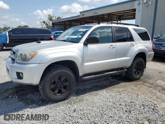 ✅ 2006 Toyota 4Runner SR5 • VIN: JTEZT14R568008775 • Лот: 54732425. Опубликован ранее на Copart с пробегом 332 430 миль. Бесплатный доступ к архиву аукционных продаж из США и подробный отчёт об истории автомобиля на DreamBid. Изображение 1.