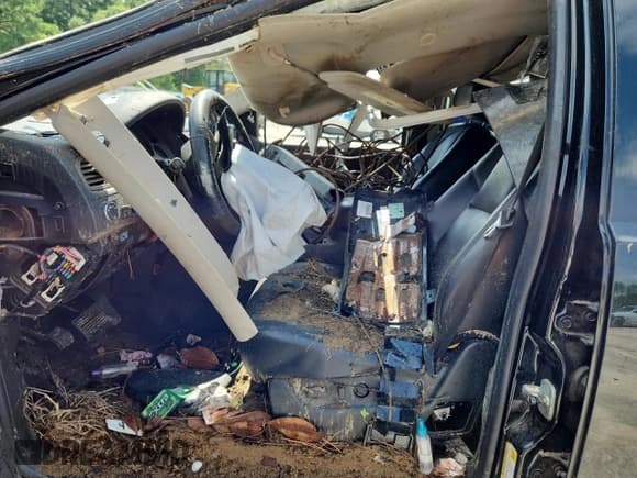 ✅ 2010 Chevrolet Tahoe LTZ • VIN: 1GNUCCE06AR207449 • Lot: 62943685. Listed on Copart with Not provided. Free auction sales archive from the USA and detailed vehicle history report at DreamBid. Image 7.