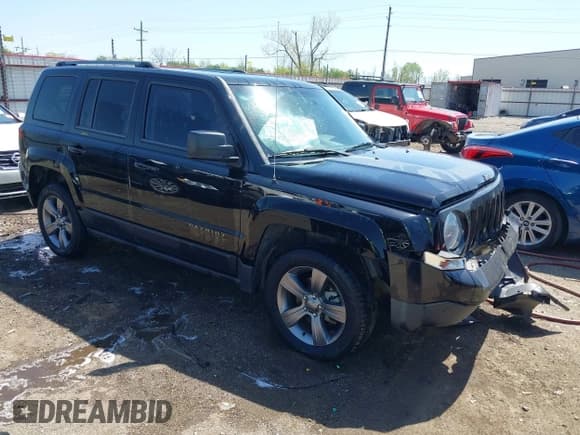 ✅ 2016 Jeep Patriot Sport • VIN: 1C4NJPBA3GD747922 • Lot: 41986421. Wystawiony na IAAI z przebiegiem 86 367 mil. Bezpłatny archiwum sprzedaży aukcyjnych z USA i szczegółowy raport historii pojazdu na DreamBid. Zdjęcie 1.