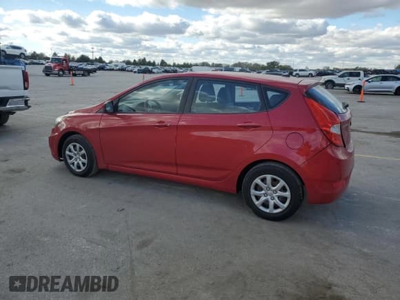 ✅ 2014 Hyundai Accent GS • VIN: KMHCT5AE0EU177543 • Lot: 76144764. Wystawiony na Copart z przebiegiem 191 258 mil. Bezpłatny archiwum sprzedaży aukcyjnych z USA i szczegółowy raport historii pojazdu na DreamBid. Zdjęcie 2.