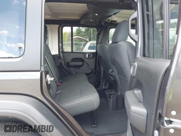 ✅ 2024 Jeep Wrangler Sport S • VIN: 1C4PJXDN1RW123245 • Лот: 43004987. Опубликован ранее на IAAI с пробегом 18 144 миль. Бесплатный доступ к архиву аукционных продаж из США и подробный отчёт об истории автомобиля на DreamBid. Изображение 8.