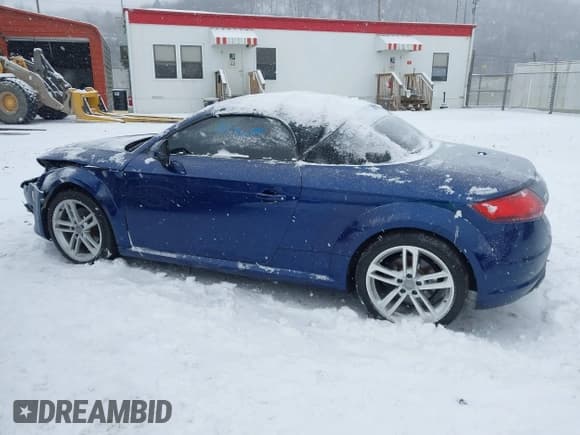 ✅ 2017 Audi TT Roadster • VIN: TRUT5CFV4H1006737 • Lot: 41311141. Wystawiony na IAAI z przebiegiem 51 406 mil. Bezpłatny archiwum sprzedaży aukcyjnych z USA i szczegółowy raport historii pojazdu na DreamBid. Zdjęcie 14.