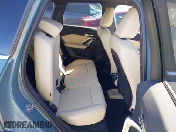 ✅ 2024 BMW X1 xDrive28i • VIN: WBX73EF05R5Y42670 • Lot: 43404248. Wystawiony na IAAI z przebiegiem 12 731 mil. Bezpłatny archiwum sprzedaży aukcyjnych z USA i szczegółowy raport historii pojazdu na DreamBid. Zdjęcie 8.