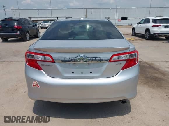 2013 Toyota Camry L с VIN 4T4BF1FK5DR285347, выставлен на аукционе IAAI как лот 43038997 с пробегом 142 872 миль миль и . История ставок и продаж доступна на DreamBid. Изображение 17.
