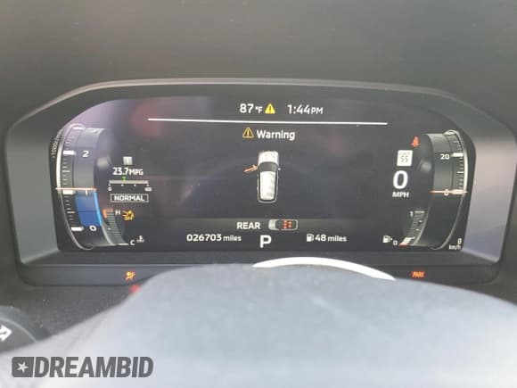 ✅ 2023 Mitsubishi Outlander SE • VIN: JA4J4UA85PZ055242 • Lot: 81109655. Wystawiony na Copart z przebiegiem 26 703 mil. Bezpłatny archiwum sprzedaży aukcyjnych z USA i szczegółowy raport historii pojazdu na DreamBid. Zdjęcie 9.