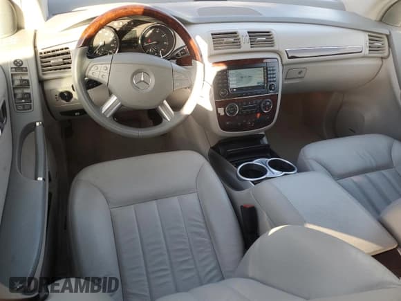 ✅ 2006 Mercedes-Benz R 3.5L • VIN: 4JGCB65E76A022493 • Лот: 48547035. Опубликован ранее на Copart с пробегом 167 449 миль. Бесплатный доступ к архиву аукционных продаж из США и подробный отчёт об истории автомобиля на DreamBid. Изображение 8.