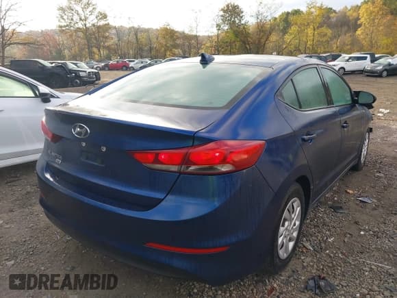 ✅ 2017 Hyundai Elantra SE • VIN: 5NPD74LF0HH103258 • Лот: 43527198. Опубликован ранее на IAAI с пробегом 89 374 миль. Бесплатный доступ к архиву аукционных продаж из США и подробный отчёт об истории автомобиля на DreamBid. Изображение 4.