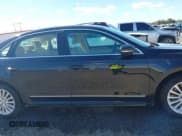 ✅ 2017 Volkswagen Passat SE • VIN: 1VWBT7A35HC011116 • Lot: 43559854. Wystawiony na IAAI z przebiegiem 86 748 mil. Bezpłatny archiwum sprzedaży aukcyjnych z USA i szczegółowy raport historii pojazdu na DreamBid. Zdjęcie 13.