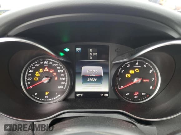 ✅ 2016 Mercedes-Benz C 300 • VIN: 55SWF4KB6GU177273 • Лот: 82545625. Опубликован ранее на Copart с пробегом 29 036 миль. Бесплатный доступ к архиву аукционных продаж из США и подробный отчёт об истории автомобиля на DreamBid. Изображение 9.