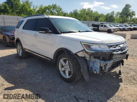 ✅ 2018 Ford Explorer XLT • VIN: 1FM5K7D88JGA55020 • Lot: 60203595. Wystawiony na Copart z przebiegiem 82 679 mil. Bezpłatny archiwum sprzedaży aukcyjnych z USA i szczegółowy raport historii pojazdu na DreamBid. Zdjęcie 4.