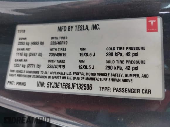 ✅ 2018 Tesla Model 3 Long Range Battery • VIN: 5YJ3E1EB8JF132506 • Lot: 43736283. Wystawiony na IAAI z przebiegiem 112 118 mil. Bezpłatny archiwum sprzedaży aukcyjnych z USA i szczegółowy raport historii pojazdu na DreamBid. Zdjęcie 9.