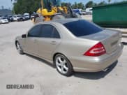 ✅ 2005 Mercedes-Benz C 320 • VIN: WDBRF64J45F610076 • Lot: 42422374. Listed on IAAI with 136,991 mi. Free auction sales archive from the USA and detailed vehicle history report at DreamBid. Image 3.