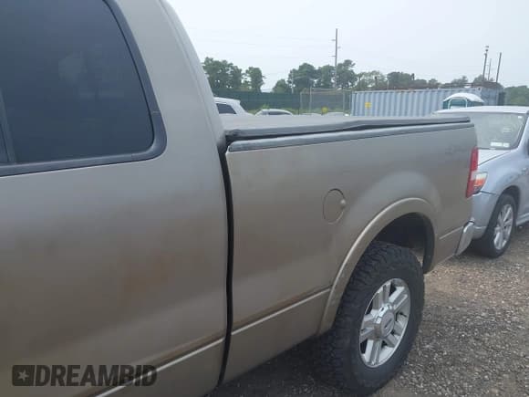 ✅ 2004 Ford F-150 XLT • VIN: 1FTPX14594NB38702 • Lot: 42924200. Listed on IAAI with Not provided. Free auction sales archive from the USA and detailed vehicle history report at DreamBid. Image 6.