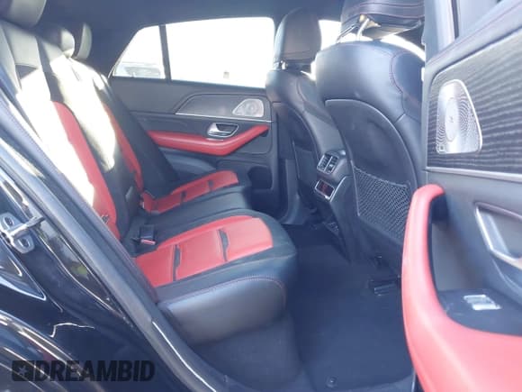 ✅ 2022 Mercedes-Benz GLE 63 S AMG • VIN: 4JGFD8KB8NA783125 • Лот: 41664982. Опубликован ранее на IAAI с пробегом 61 296 миль. Бесплатный доступ к архиву аукционных продаж из США и подробный отчёт об истории автомобиля на DreamBid. Изображение 8.