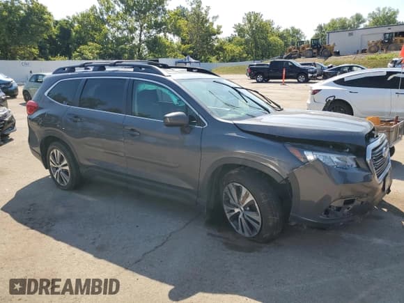 ✅ 2020 Subaru Ascent Premium • VIN: 4S4WMAED3L3461594 • Lot: 68191985. Listed on Copart with 47,518 mi. Free auction sales archive from the USA and detailed vehicle history report at DreamBid. Image 4.