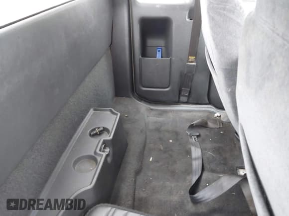 ✅ 2000 Chevrolet S-10 LS • VIN: 1GCCS1951Y8297501 • Лот: 42197455. Опубликован ранее на IAAI с пробегом 294 781 миль. Бесплатный доступ к архиву аукционных продаж из США и подробный отчёт об истории автомобиля на DreamBid. Изображение 8.