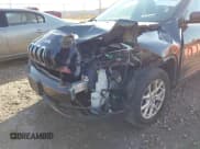 ✅ 2016 Jeep Cherokee Latitude • VIN: 1C4PJMCS6GW219262 • Lot: 43636969. Wystawiony na IAAI z przebiegiem 119 484 mil. Bezpłatny archiwum sprzedaży aukcyjnych z USA i szczegółowy raport historii pojazdu na DreamBid. Zdjęcie 6.