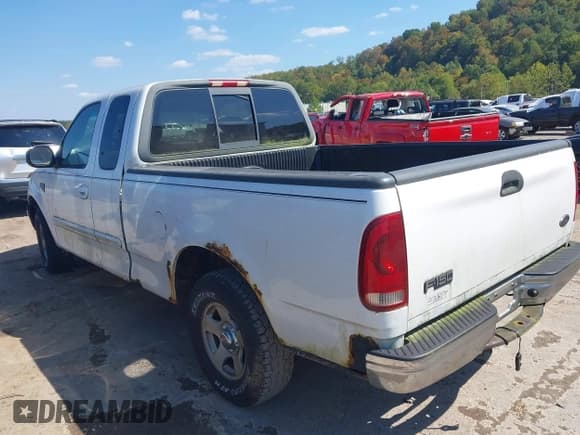 ✅ 2002 Ford F-150 XL • VIN: 1FTRX17LX2NA51889 • Lot: 43237202. Listed on IAAI with 1,522,505 mi. Free auction sales archive from the USA and detailed vehicle history report at DreamBid. Image 3.