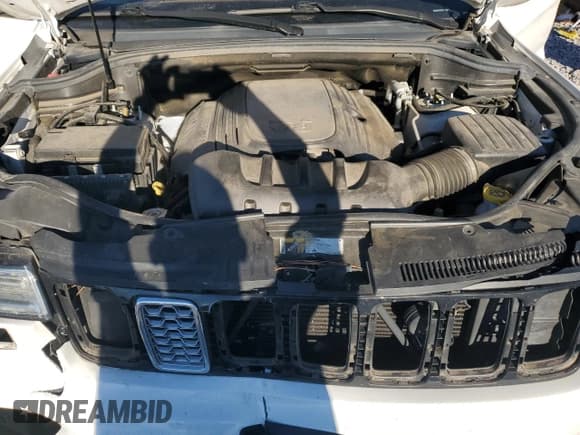 ✅ 2019 Jeep Grand Cherokee Summit • VIN: 1C4RJFJT0KC604052 • Lot: 84647635. Listed on Copart with 84,957 mi. Free auction sales archive from the USA and detailed vehicle history report at DreamBid. Image 12.