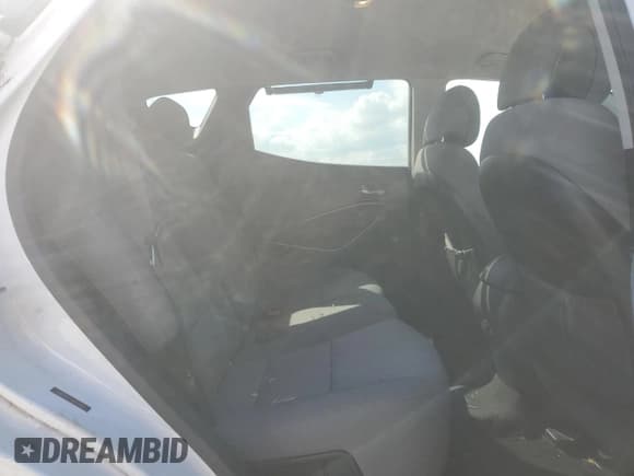 ✅ 2018 Hyundai Santa Fe 2.4L • VIN: 5NMZT3LB3JH078660 • Lot: 87016085. Listed on Copart with 97,701 mi. Free auction sales archive from the USA and detailed vehicle history report at DreamBid. Image 11.