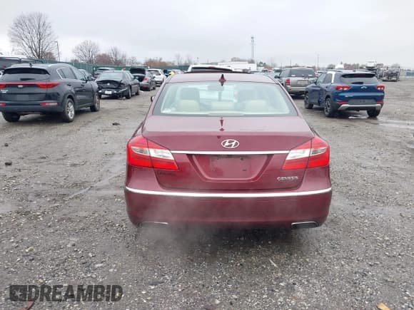 ✅ 2013 Hyundai Genesis 3.8L • VIN: KMHGC4DD1DU234927 • Lot: 43754034. Listed on IAAI with 146,951 mi. Free auction sales archive from the USA and detailed vehicle history report at DreamBid. Image 16.
