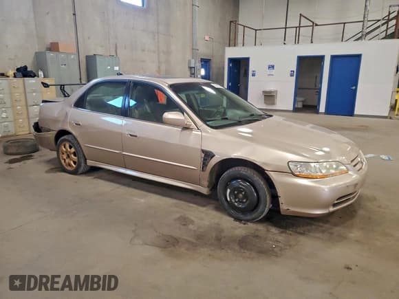 ✅ 2001 Honda Accord EX • VIN: 1HGCG55601A082764 • Lot: 93492545. Listed on Copart with 257,780 mi. Free auction sales archive from the USA and detailed vehicle history report at DreamBid. Image 4.
