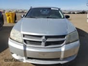 ✅ 2008 Dodge Avenger SE • VIN: 1B3LC46K18N104257 • Lot: 44180935. Wystawiony na Copart z przebiegiem 186 519 mil. Bezpłatny archiwum sprzedaży aukcyjnych z USA i szczegółowy raport historii pojazdu na DreamBid. Zdjęcie 5.