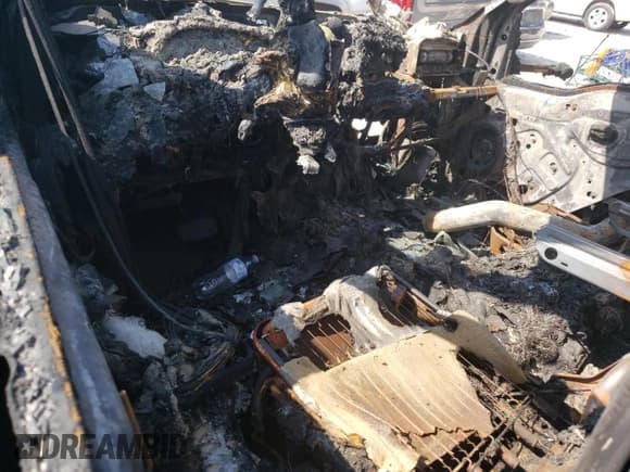 ✅ 2003 Ford Excursion Eddie Bauer • VIN: 1FMSU45P13EC24018 • Лот: 66108655. Опубликован ранее на Copart с пробегом Не указан. Бесплатный доступ к архиву аукционных продаж из США и подробный отчёт об истории автомобиля на DreamBid. Изображение 8.