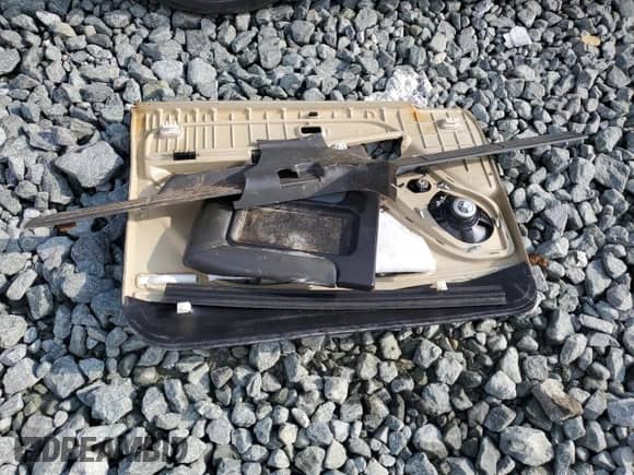 2005 GMC Sierra 1500 Work Truck with VIN 2GTEK19V051320466, listed as a Copart auction lot 60534645 with 155,872 mi miles and Clean title. Bid and sale history available at DreamBid. Image 12.