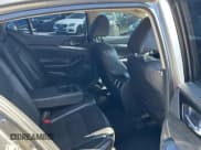 ✅ 2019 Nissan Maxima Platinum • VIN: 1N4AA6AV9KC360826 • Lot: 71081625. Wystawiony na Copart z przebiegiem 120 786 mil. Bezpłatny archiwum sprzedaży aukcyjnych z USA i szczegółowy raport historii pojazdu na DreamBid. Zdjęcie 6.