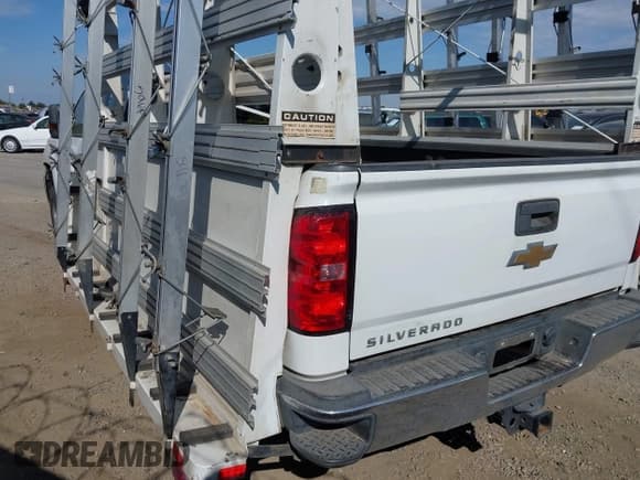 ✅ 2019 Chevrolet Silverado 2500HD Work Truck • VIN: 2GC2CREG1K1124277 • Лот: 43163771. Опубликован ранее на IAAI с пробегом 244 988 миль. Бесплатный доступ к архиву аукционных продаж из США и подробный отчёт об истории автомобиля на DreamBid. Изображение 3.