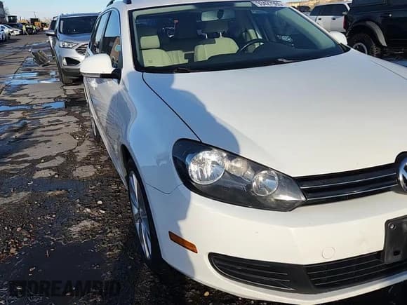 ✅ 2014 Volkswagen Jetta TDI w/Sunroof • VIN: 3VWPL7AJ4EM625749 • Lot: 93427965. Listed on Copart with 107,712 mi. Free auction sales archive from the USA and detailed vehicle history report at DreamBid. Image 13.
