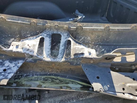 ✅ 2016 Chevrolet Silverado 1500 LS • VIN: 1GCVKNEC4GZ234616 • Лот: 49048305. Опубликован ранее на Copart с пробегом 231 901 миль. Бесплатный доступ к архиву аукционных продаж из США и подробный отчёт об истории автомобиля на DreamBid. Изображение 12.