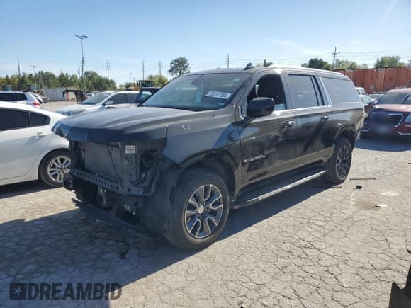 ✅ 2021 Chevrolet Suburban LT • VIN: 1GNSKCKD2MR381279 • Lot: 70537184. Wystawiony na Copart z przebiegiem 222 595 mil. Bezpłatny archiwum sprzedaży aukcyjnych z USA i szczegółowy raport historii pojazdu na DreamBid. Zdjęcie 1.