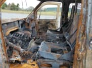 ✅ 2020 Chevrolet Express Cargo • VIN: 1GCWGAFP8L1254196 • Lot: 84562025. Wystawiony na Copart z przebiegiem Nie podano. Bezpłatny archiwum sprzedaży aukcyjnych z USA i szczegółowy raport historii pojazdu na DreamBid. Zdjęcie 7.