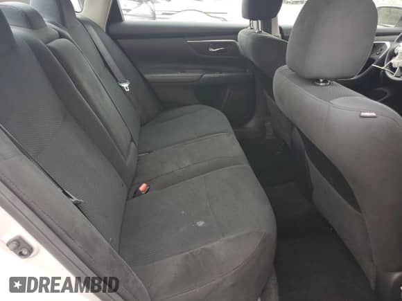 2015 Nissan Altima S z VIN 1N4AL3AP7FC576772, wystawiony jako Copart lot #82284285 z przebiegiem 184 858 mil mil oraz Szkoda całkowita • Salvage title. Historia ofert i sprzedaży dostępna na DreamBid. Obrazek 10.