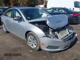 ✅ 2013 Chevrolet Cruze LS • VIN: 1G1PA5SH8D7101935 • Lot: 43439709. Listed on IAAI with 105,319 mi. Free auction sales archive from the USA and detailed vehicle history report at DreamBid. Image 1.