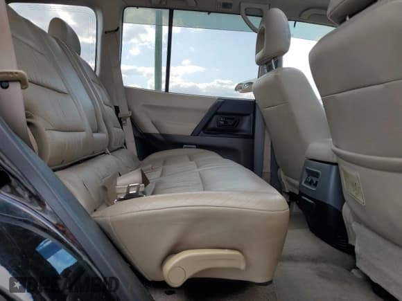 ✅ 2001 Mitsubishi Montero Limited • VIN: JA4MW51R01J036528 • Лот: 71670765. Опубликован ранее на Copart с пробегом 213 904 миль. Бесплатный доступ к архиву аукционных продаж из США и подробный отчёт об истории автомобиля на DreamBid. Изображение 11.