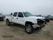 ✅ 2005 Chevrolet Silverado 2500HD LS • VIN: 1GCHK23255F863175 • Lot: 90364075. Wystawiony na Copart z przebiegiem 246 315 mil. Bezpłatny archiwum sprzedaży aukcyjnych z USA i szczegółowy raport historii pojazdu na DreamBid. Zdjęcie 13.
