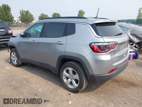 ✅ 2021 Jeep Compass Latitude • VIN: 3C4NJDBB3MT559138 • Lot: 42901302. Listed on IAAI with 18,062 mi. Free auction sales archive from the USA and detailed vehicle history report at DreamBid. Image 3.
