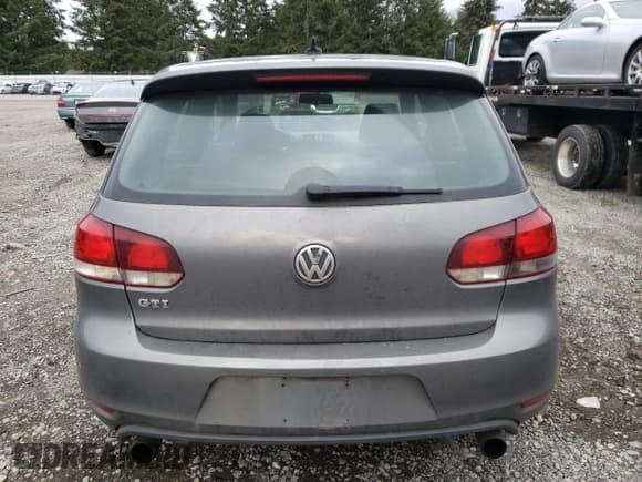 ✅ 2010 Volkswagen Golf GTI • VIN: WVWFV7AJ7AW212825 • Lot: 47640375. Listed on Copart with 135,168 mi. Free auction sales archive from the USA and detailed vehicle history report at DreamBid. Image 6.